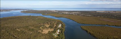 Moffatt Esplanade - Ningi Creek - Toorbul - QLD 2014 (PBH4 00 17502)